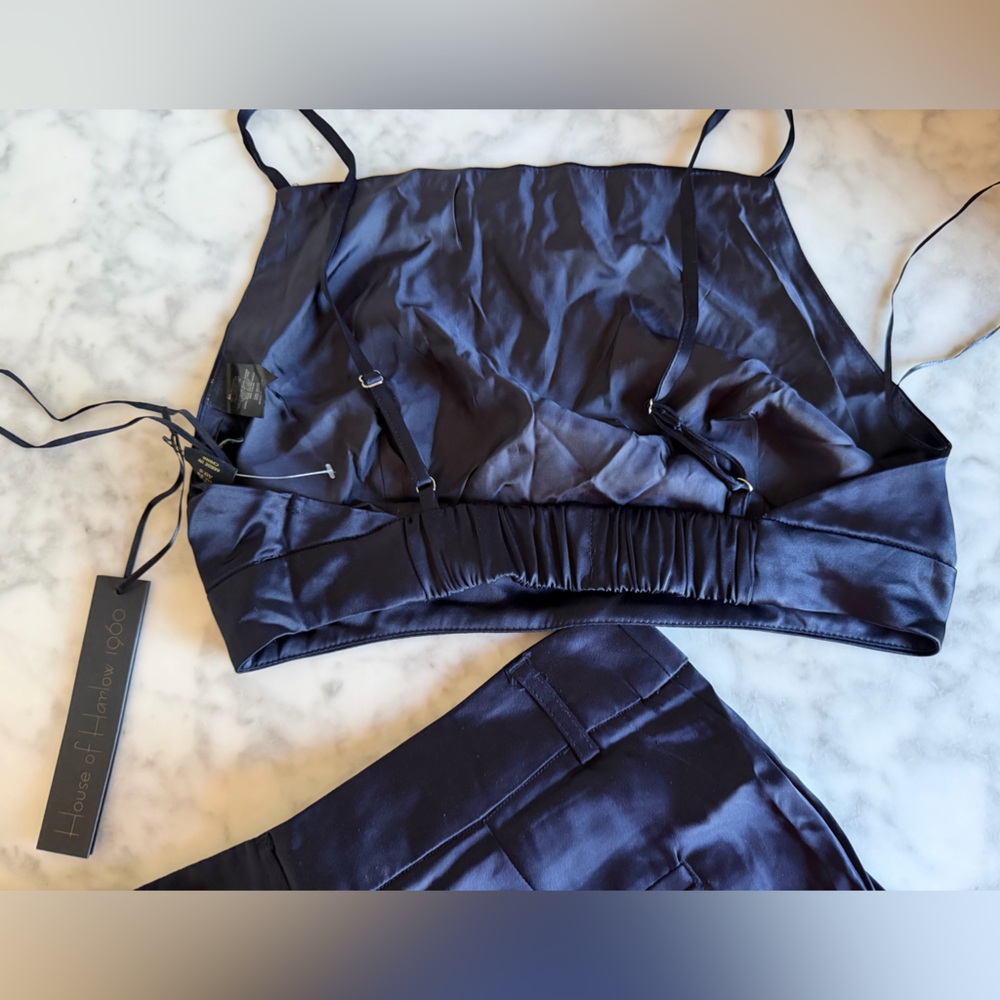 House of Harlow Deep Navy Two-Piece Satin Pants Set Size 4 co-ord resortwear NWT - Picture 2 of 10